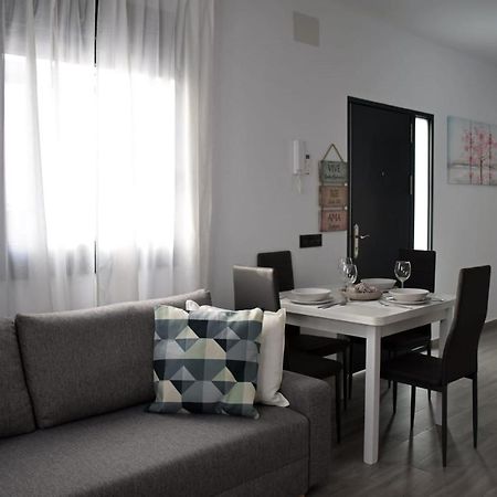 Alojamientos Lola, Suite Con Jacuzzi Benalup-Casas Viejas Exterior photo