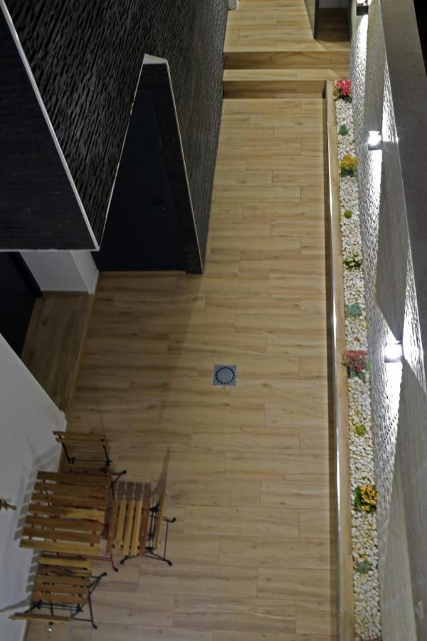 Alojamientos Lola, Suite Con Jacuzzi Benalup-Casas Viejas Exterior photo